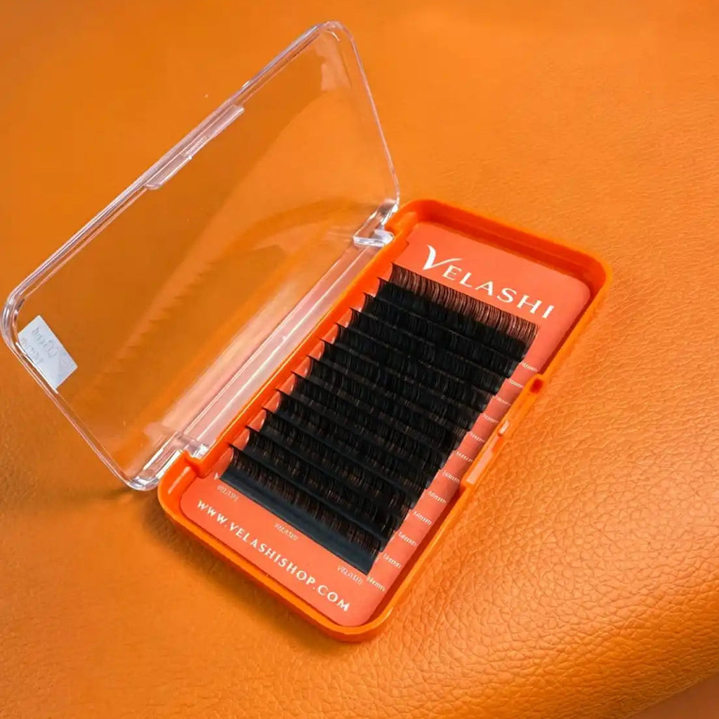VELASHI Velvet Professional Volume Lashes - 12 Lines