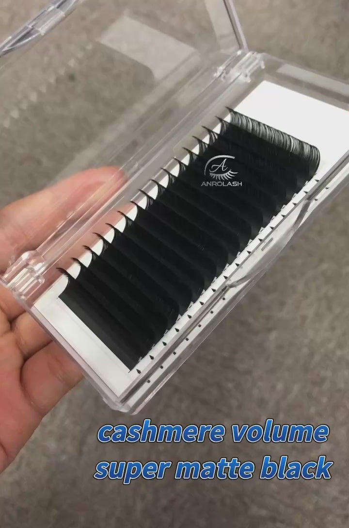 matte cashmere lash tray